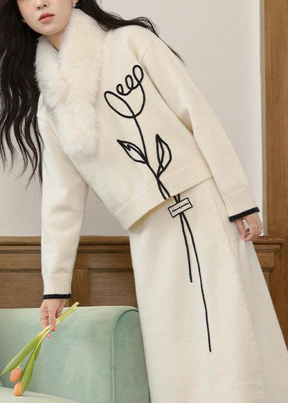 Well Tailored Sweater with a Graceful Silhouette