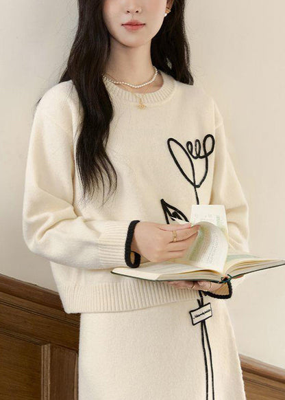 Well Tailored Sweater with a Graceful Silhouette