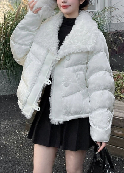 Gracefully Styled Jacket for Any Occasion