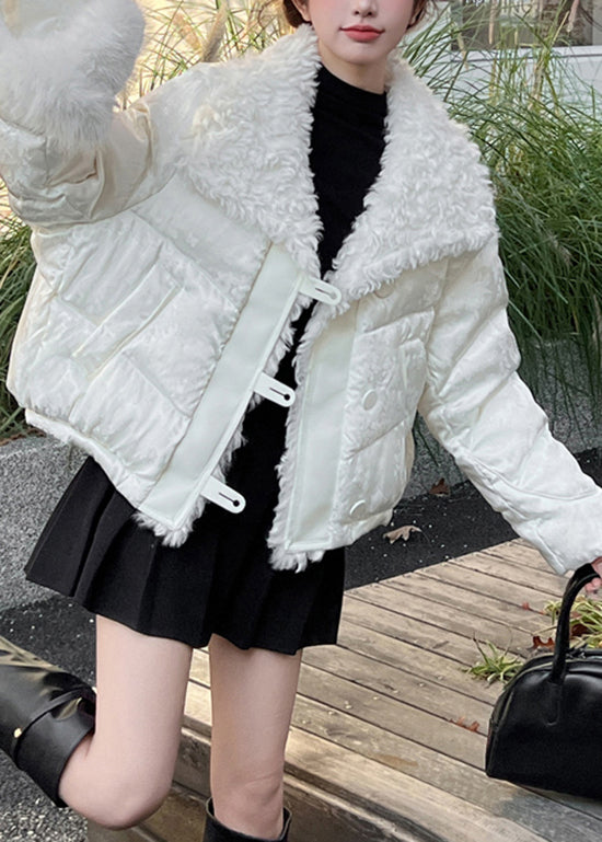 Gracefully Styled Jacket for Any Occasion