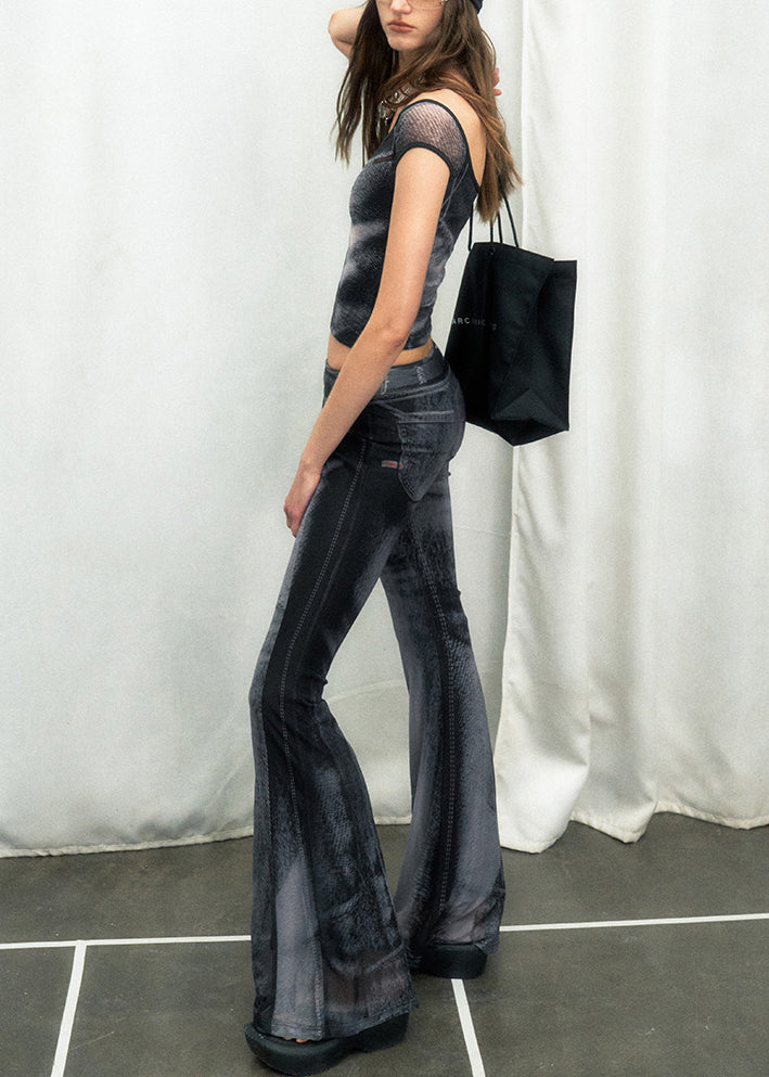 Well Tailored Garment with a Graceful Silhouette