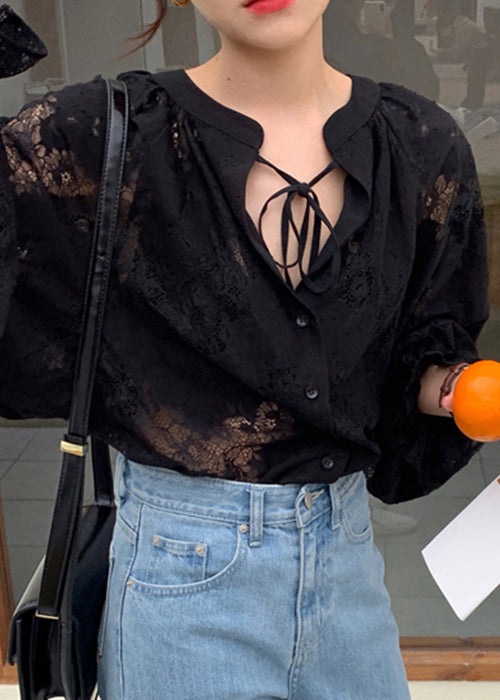 Well Tailored Blouse with a Graceful Silhouette