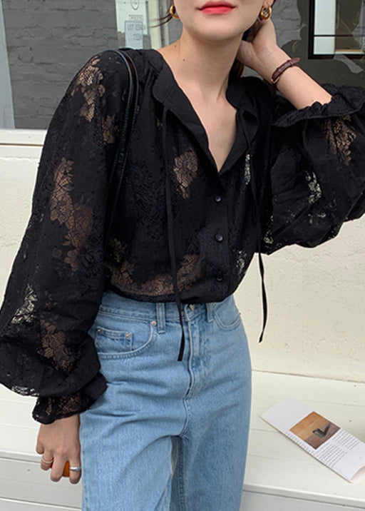 Well Tailored Blouse with a Graceful Silhouette