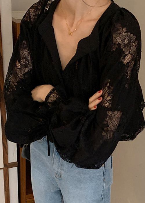 Well Tailored Blouse with a Graceful Silhouette