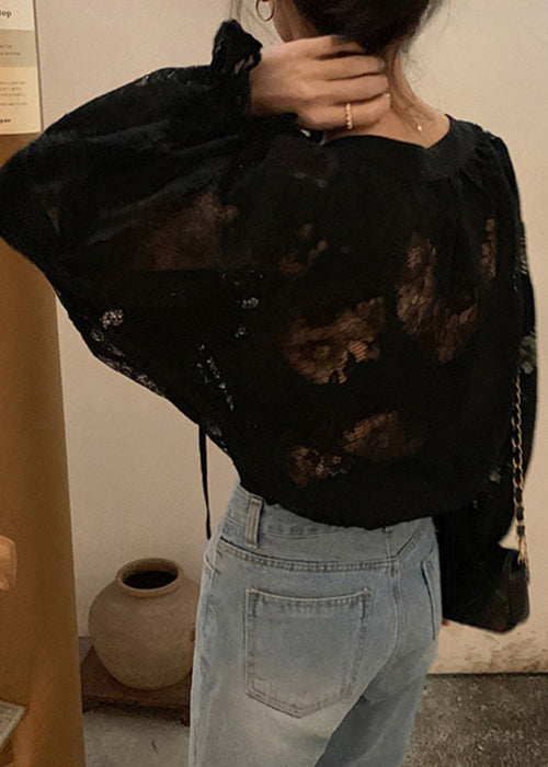Well Tailored Blouse with a Graceful Silhouette