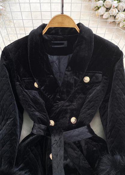 Well Tailored Jacket with a Graceful Silhouette