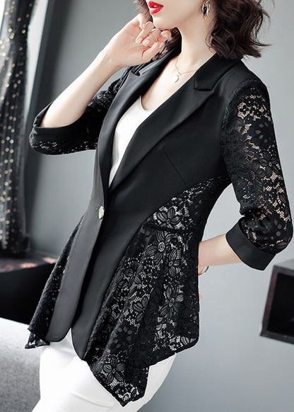 Beautifully Finished Coat in a Timeless Design
