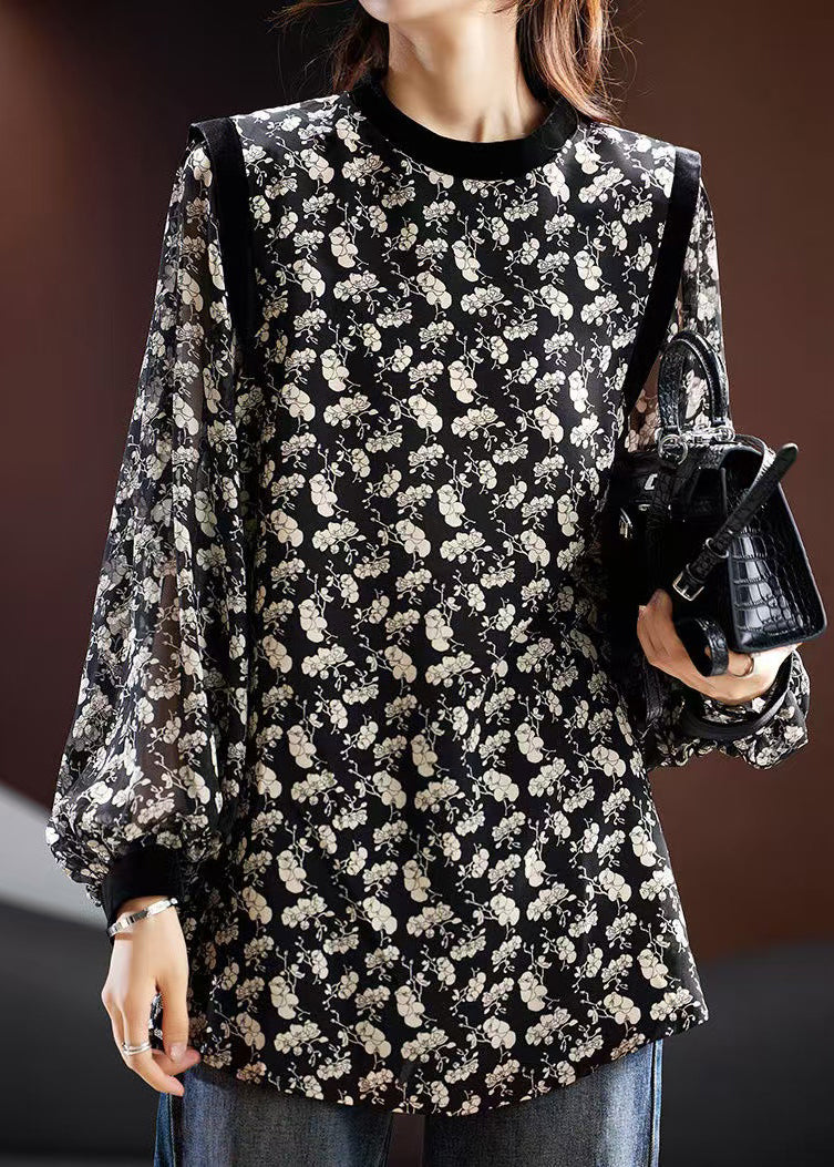 Beautifully Finished Blouse in a Timeless Design