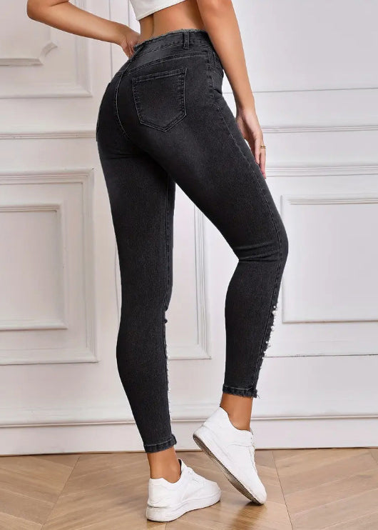 Polished Pants with an Effortless Classic Look