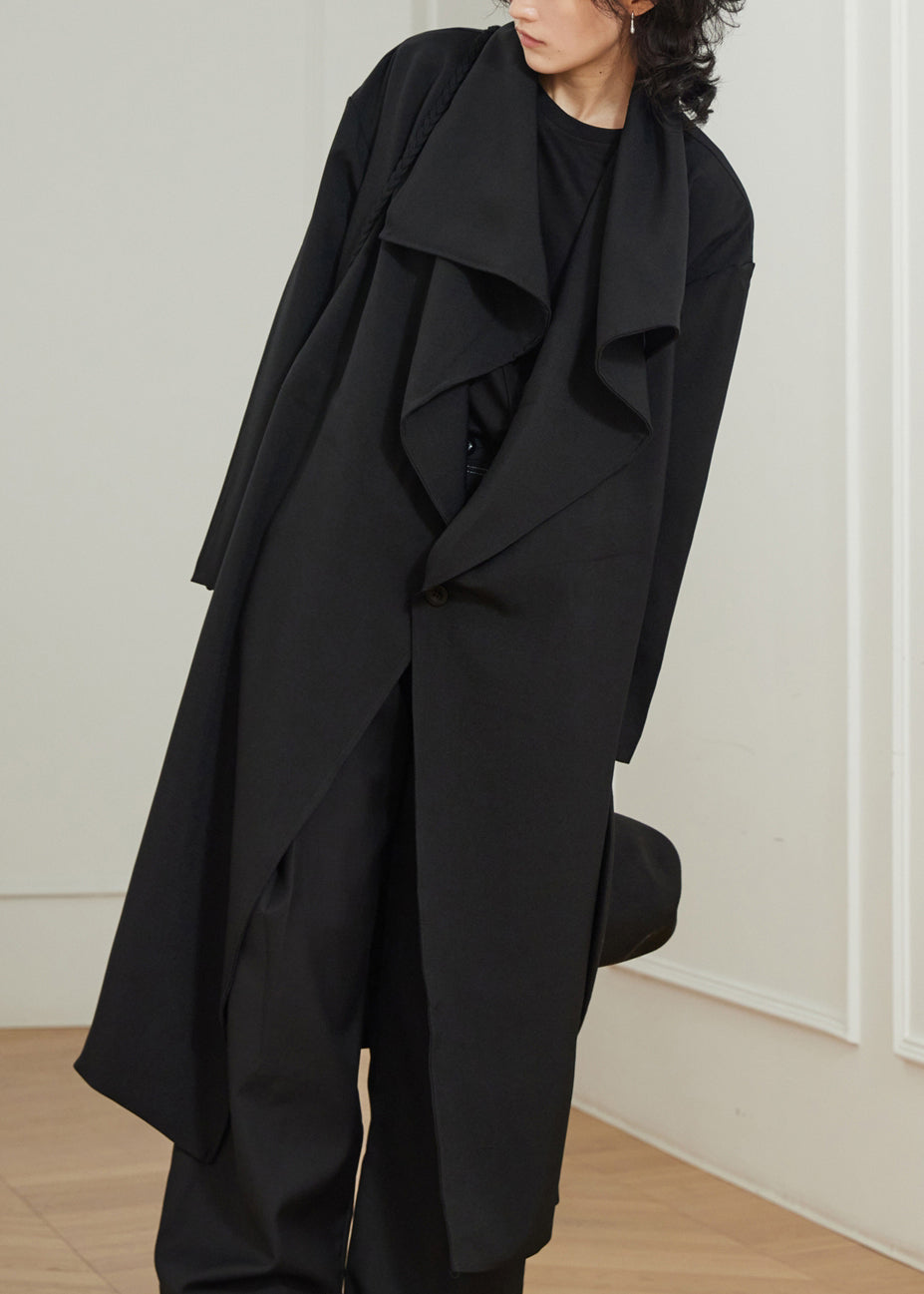 Elegantly Styled Coat for Everyday Wear