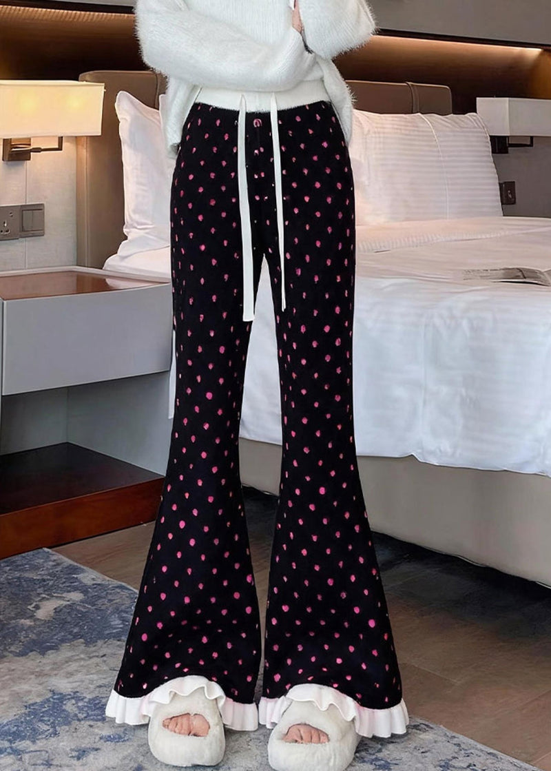 Effortlessly Elegant Trousers with a Timeless Design