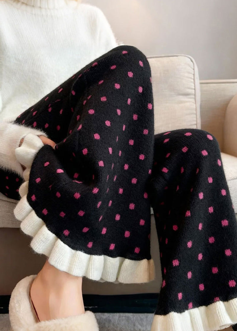 Effortlessly Elegant Trousers with a Timeless Design