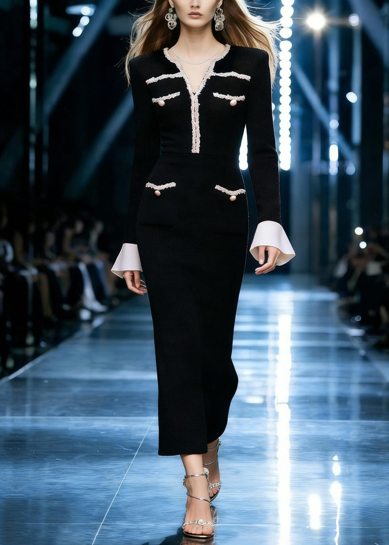 Beautifully Finished Dress in a Timeless Design
