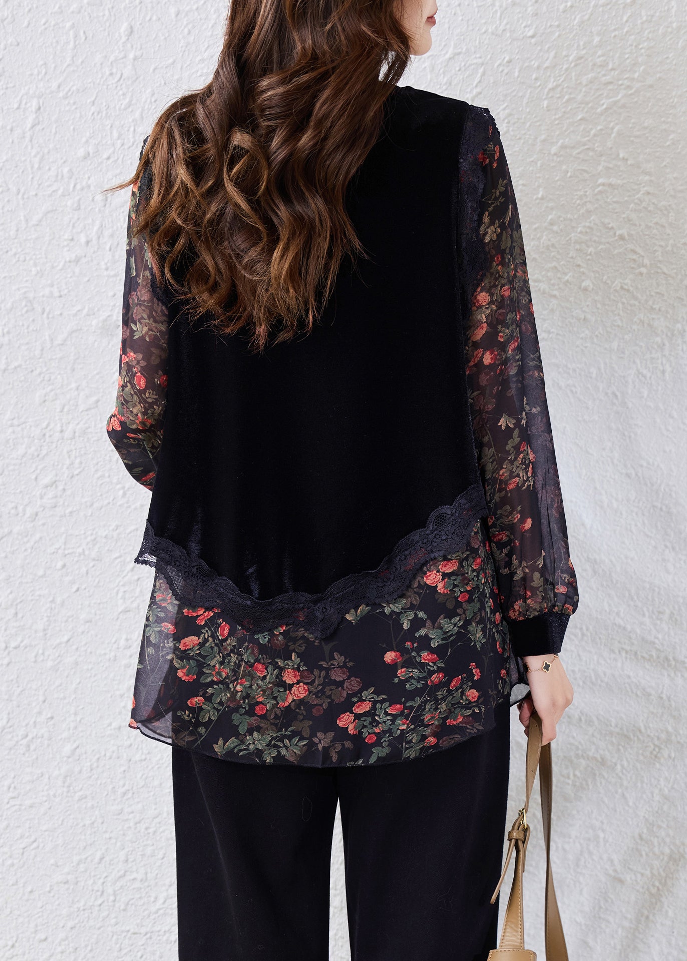 Classic Vintage & Enduringly Stylish Top
