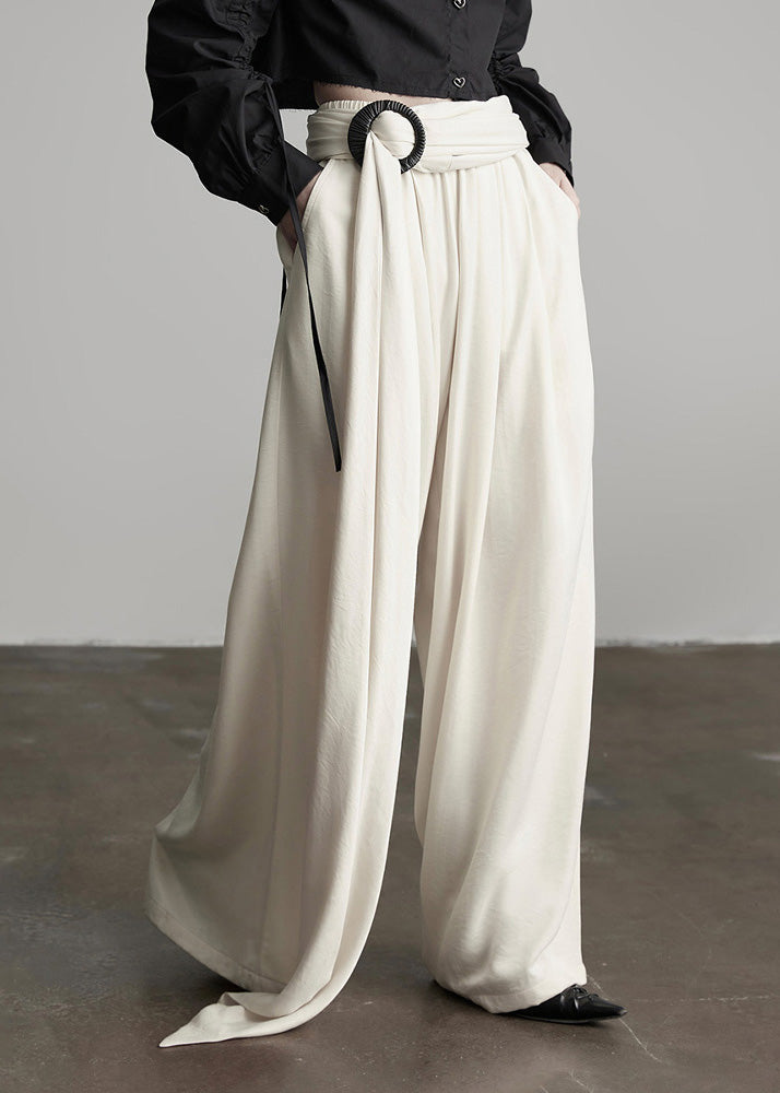 Classic Vintage Pants with a Flattering Fit