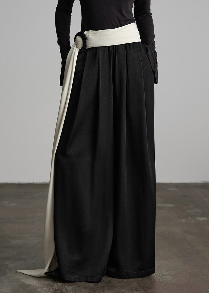 Classic Vintage Pants with a Flattering Fit