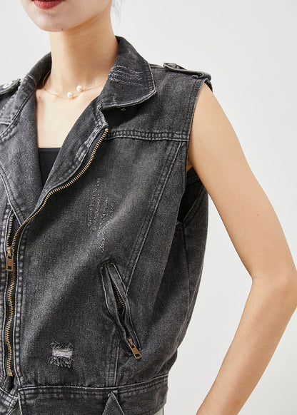 A Vintage Style Top with Delicate Timeless Details
