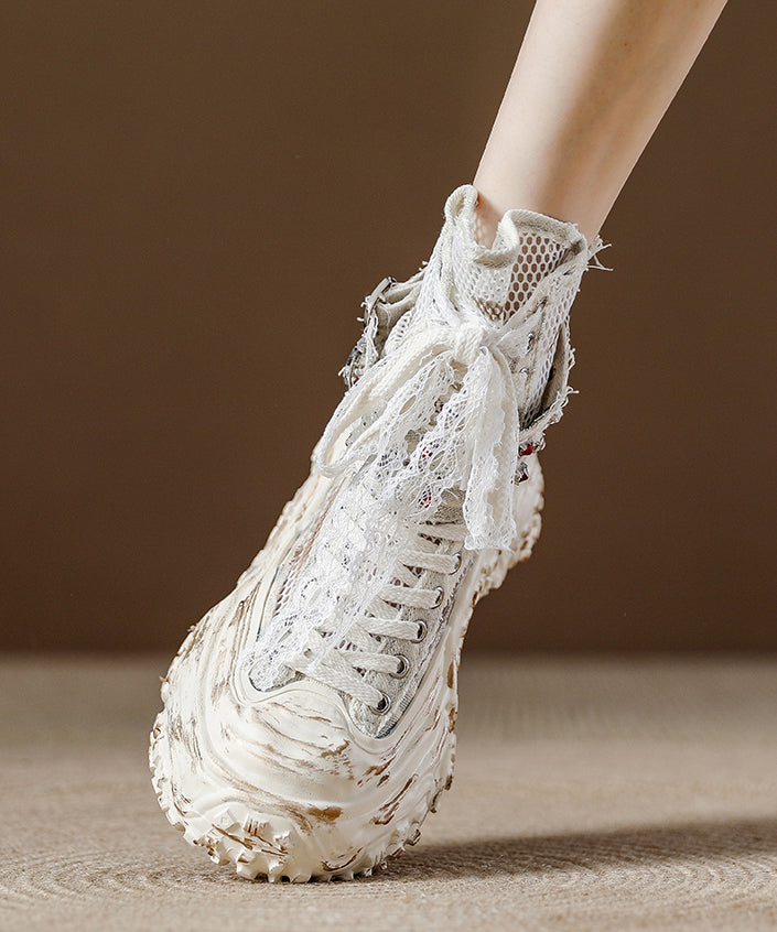 Graceful Orthopedic Boots for Modern Look