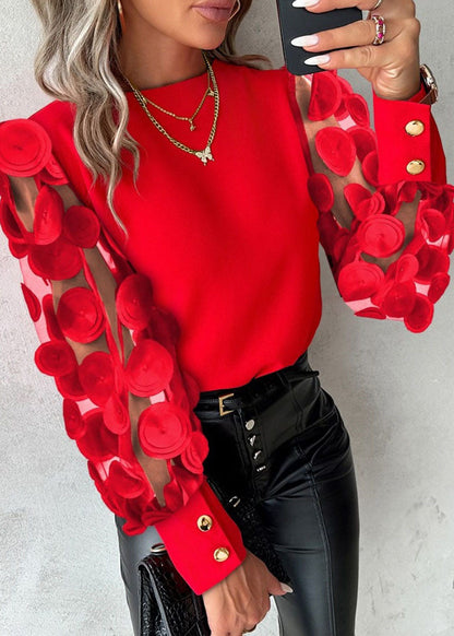 Effortlessly Elegant Top with a Timeless Design