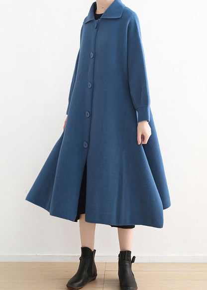 Classic Vintage Coat with a Flattering Fit