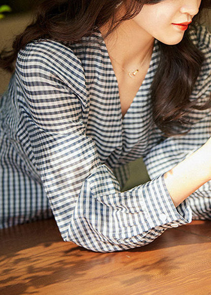 Beautifully Finished Top in a Timeless Design