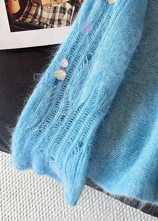 Effortlessly Elegant Sweater with a Timeless Design