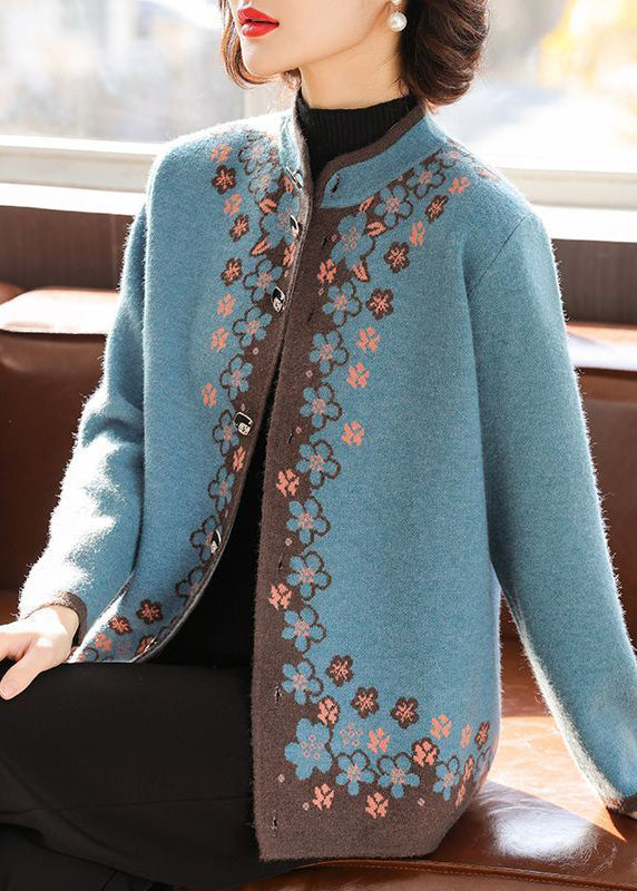 A Vintage Style Coat with Delicate Timeless Details