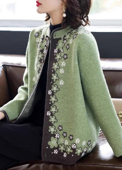 A Vintage Style Coat with Delicate Timeless Details