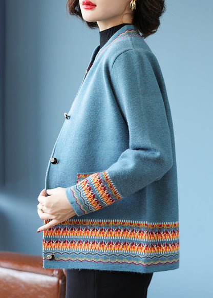 Well Tailored Cardigan with a Graceful Silhouette