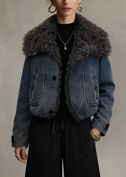 Effortlessly Elegant Jacket with a Timeless Design