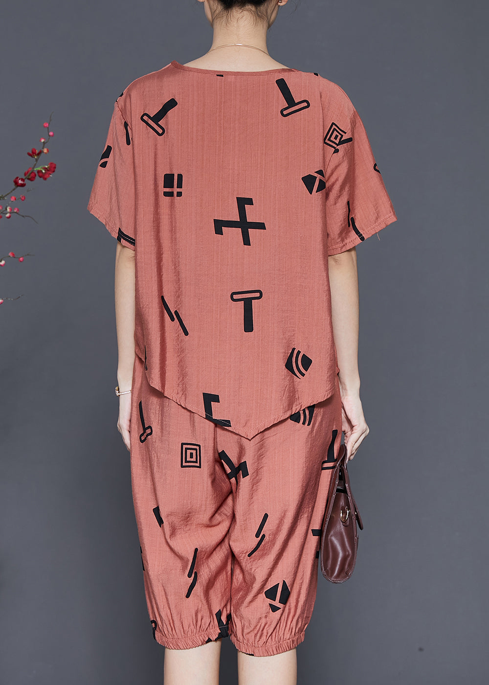 Beautifully Finished Garment in a Timeless Design