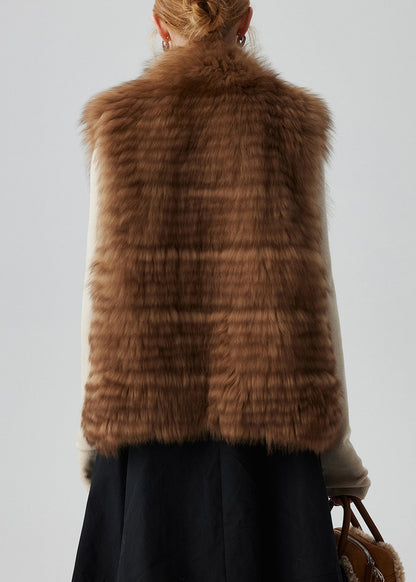 Gracefully Styled Coat for Any Occasion