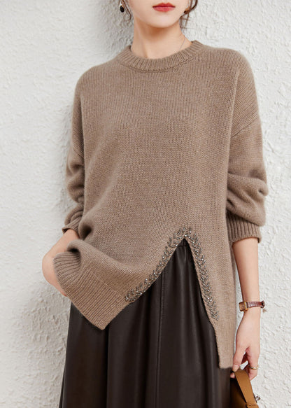 Well Tailored Sweater with a Graceful Silhouette