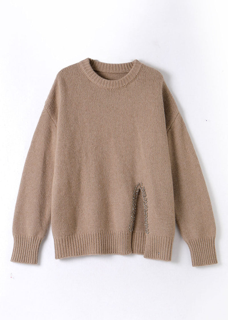 Well Tailored Sweater with a Graceful Silhouette