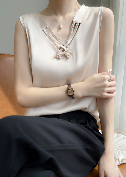 Well Tailored Garment with a Graceful Silhouette