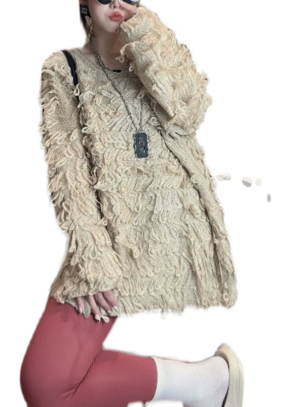 Well Tailored Sweater with a Graceful Silhouette