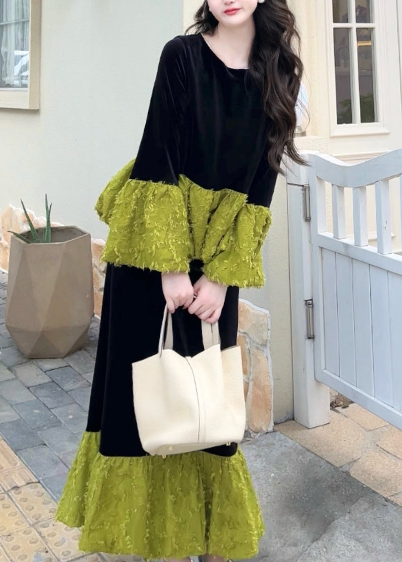 Effortlessly Elegant Garment with a Timeless Design