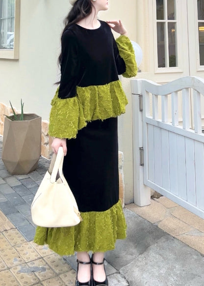 Effortlessly Elegant Garment with a Timeless Design