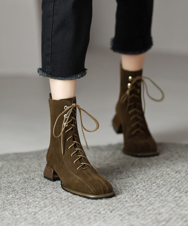 Graceful Orthopedic Boots for Modern Look