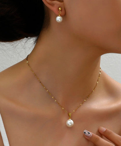 Stunning Gold Set for Daily Wear