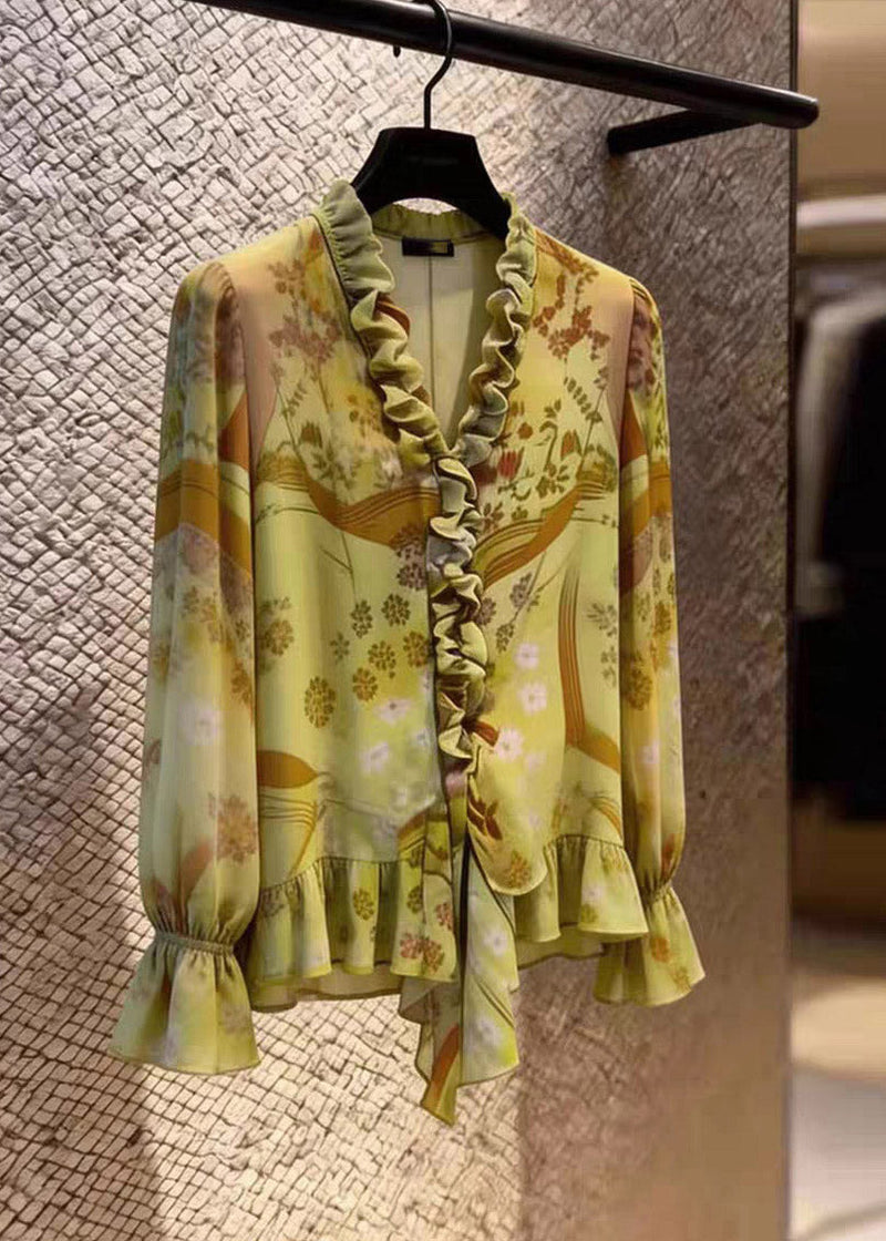 Classic Vintage Shirt with a Flattering Fit