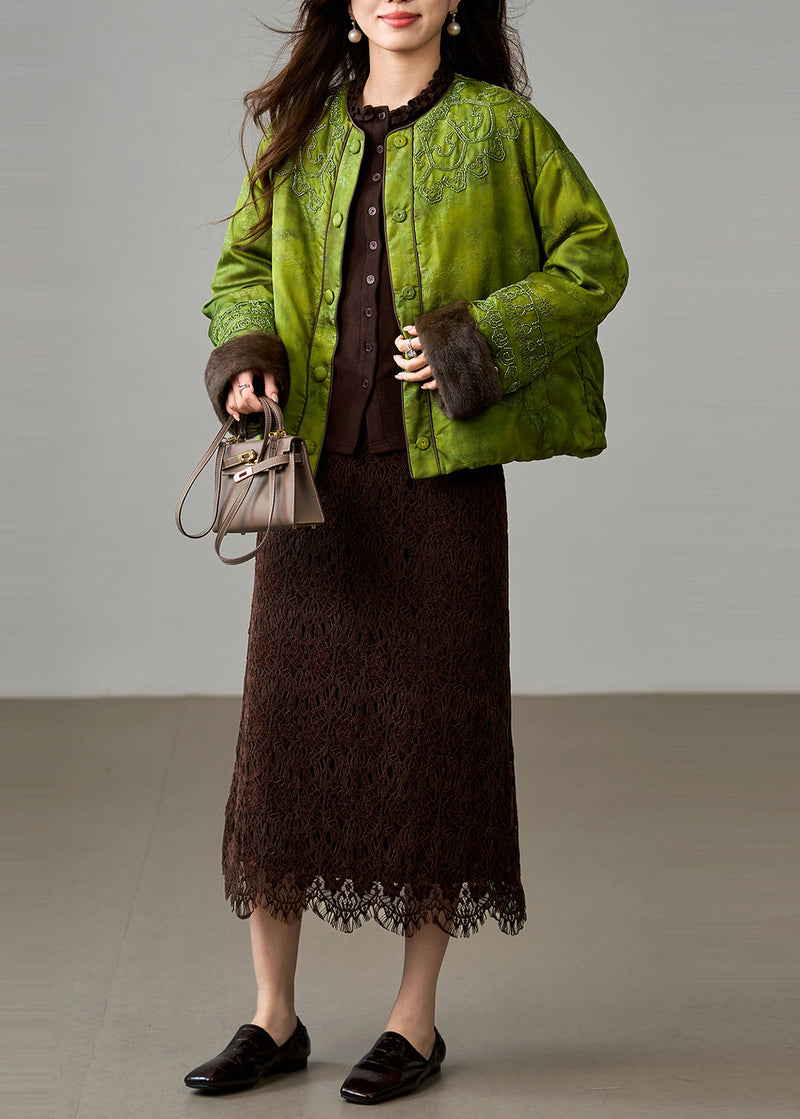 Beautifully Finished Coat in a Timeless Design