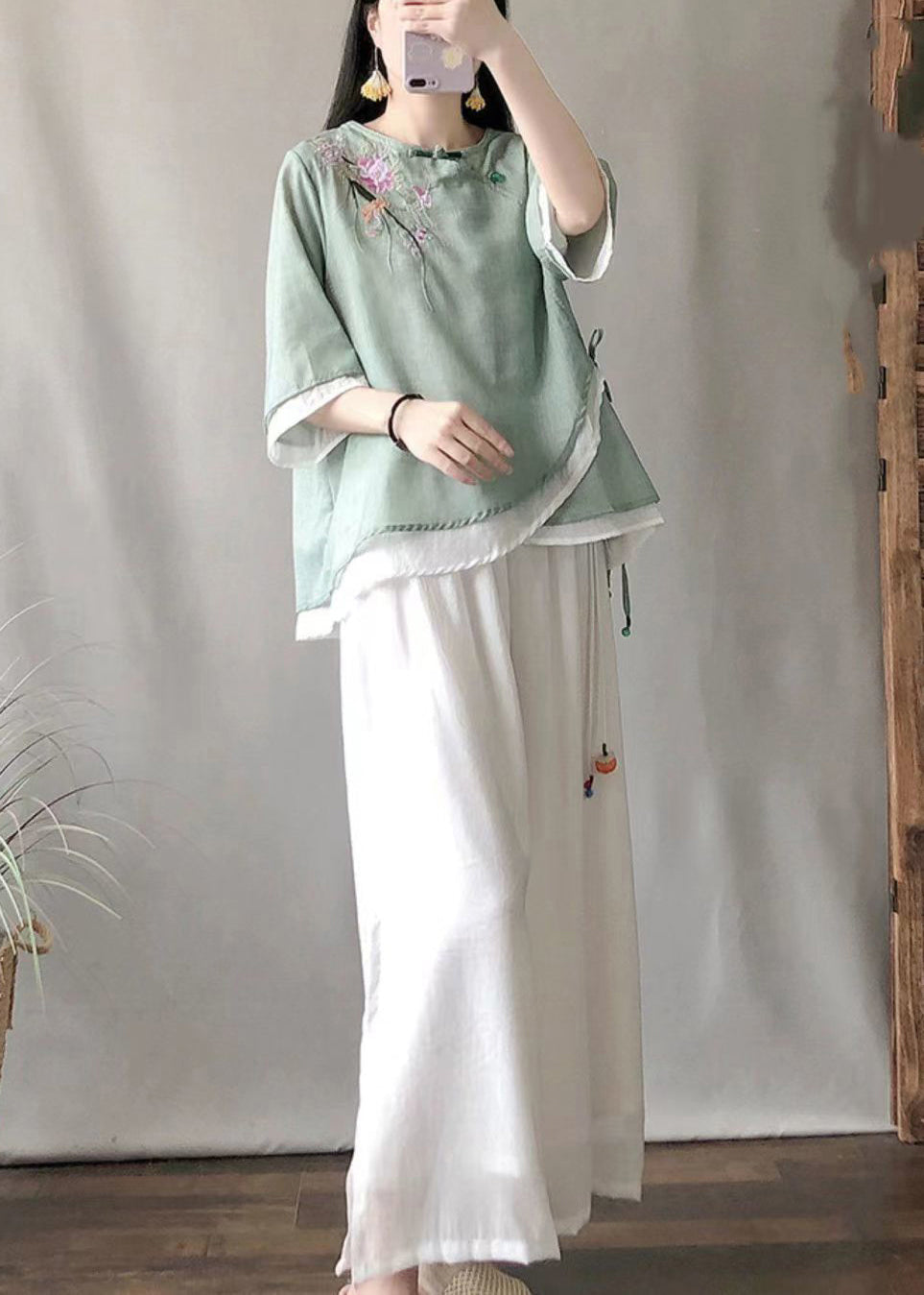 Elegantly Styled Blouse for Everyday Wear