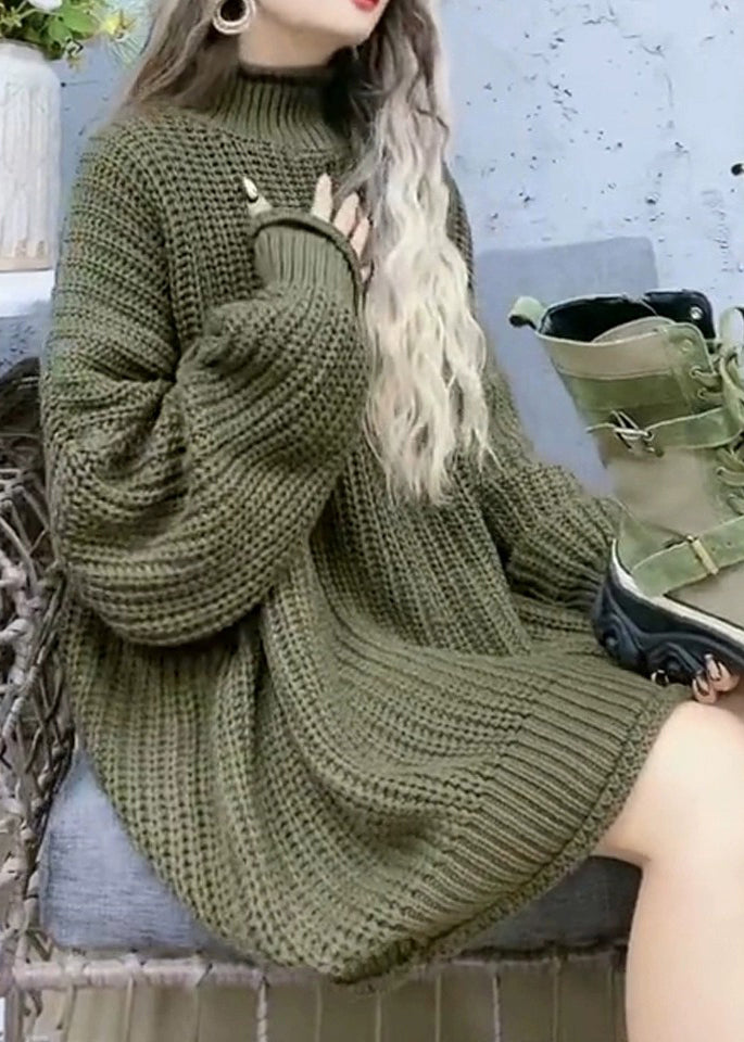 Beautifully Finished Sweater in a Timeless Design