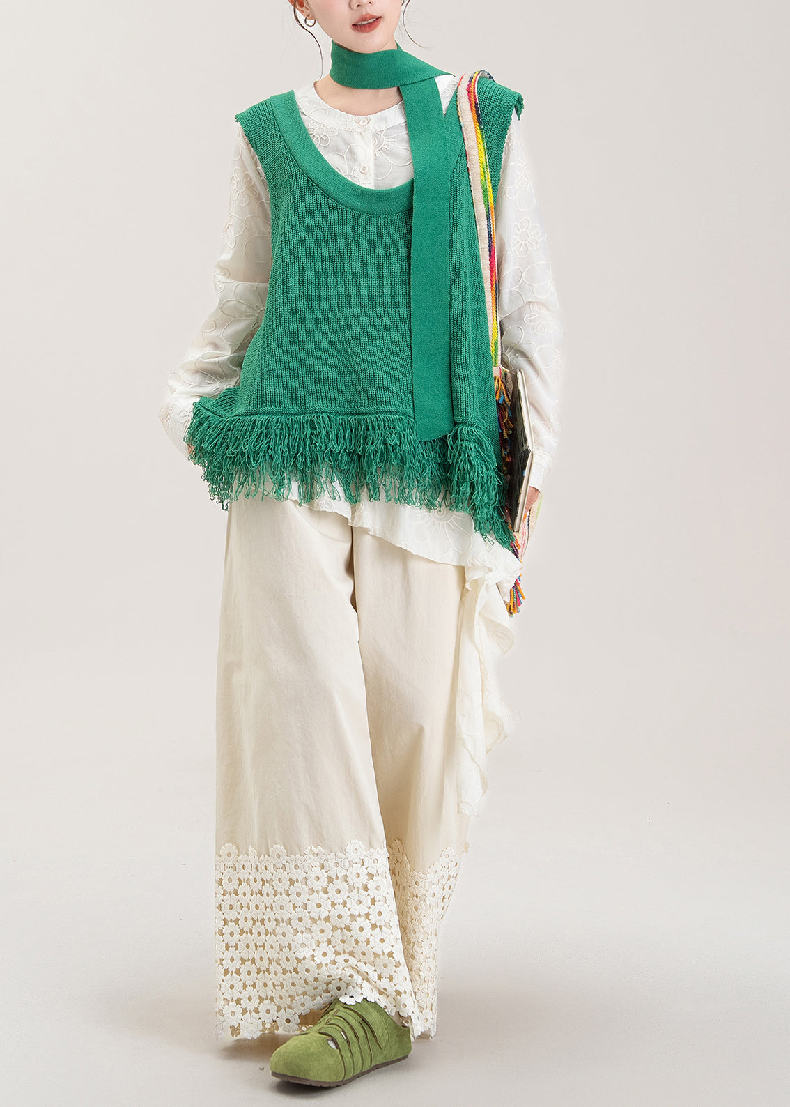 Well Tailored Pants with a Graceful Silhouette