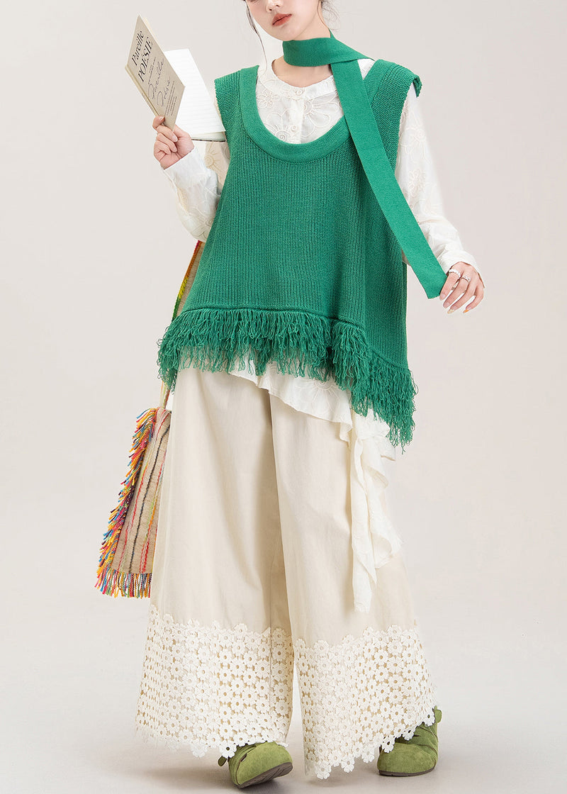 Classic Vintage Pants with a Flattering Fit