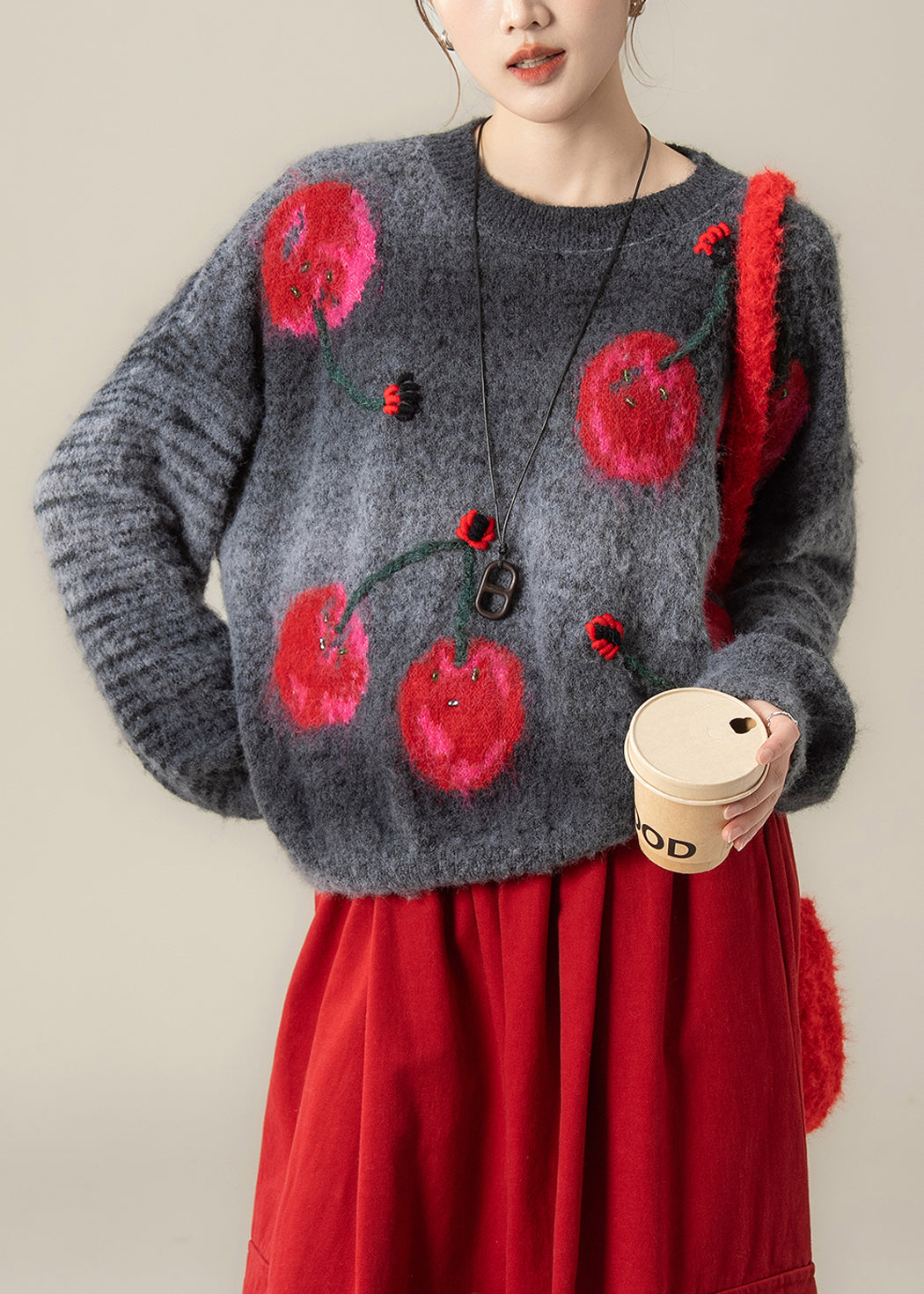 Well Tailored Sweater with a Graceful Silhouette