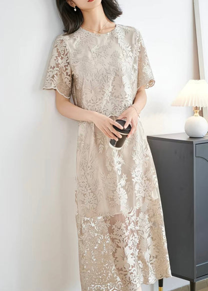Gracefully Styled Garment for Any Occasion