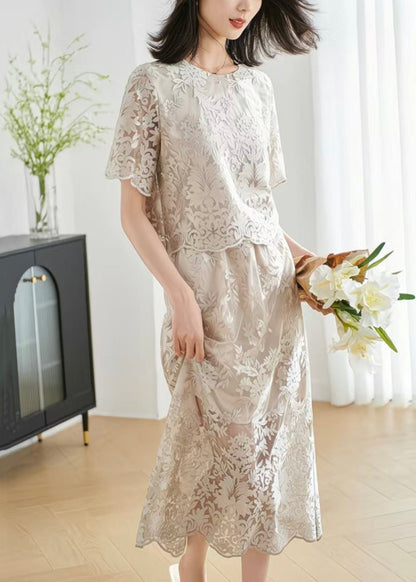 Gracefully Styled Garment for Any Occasion