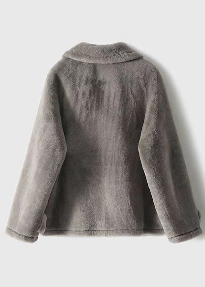 Gracefully Styled Coat for Any Occasion